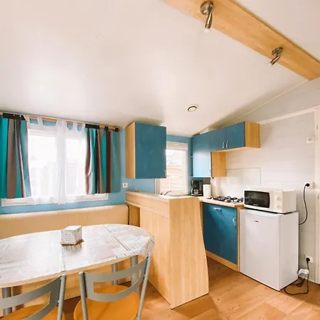 Maeva Escapades De La Geres Camping