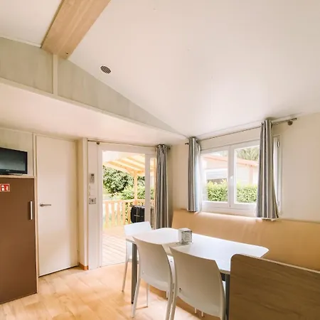 Maeva Escapades De La Geres Camping