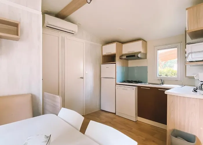 Camping Maeva Escapades De La Geres 3*