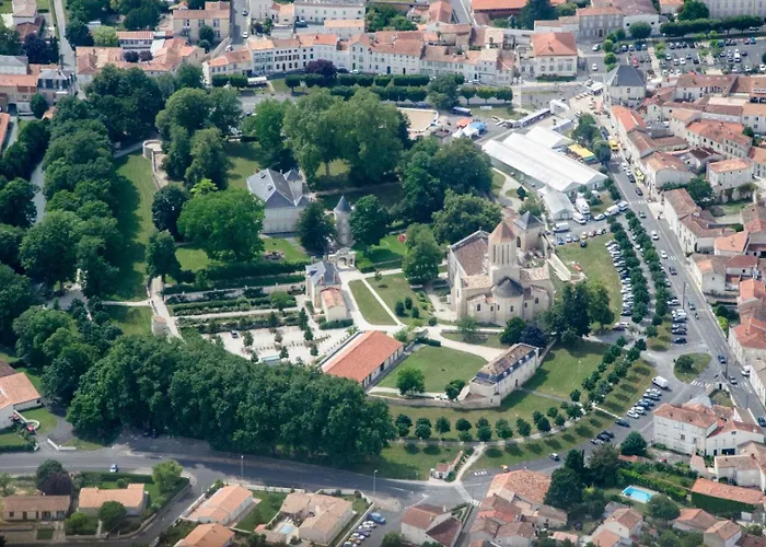 Camping Maeva Escapades De La Geres