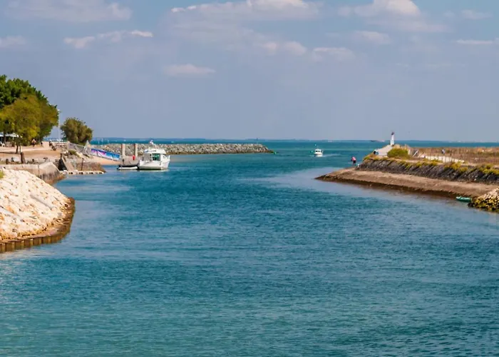 Maeva Escapades De La Geres Camping Surgères